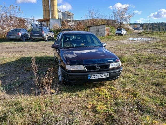 Фиолетовый Опель Вектра, объемом двигателя 2.5 л и пробегом 400 тыс. км за 1200 $, фото 1 на Automoto.ua