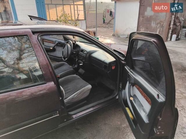 Фіолетовий Опель Вектра, об'ємом двигуна 2 л та пробігом 44 тис. км за 1600 $, фото 1 на Automoto.ua