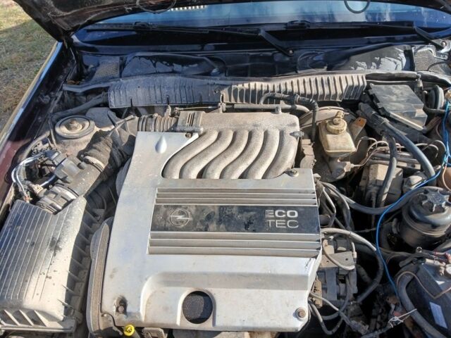 Фиолетовый Опель Вектра, объемом двигателя 2.5 л и пробегом 400 тыс. км за 1200 $, фото 5 на Automoto.ua