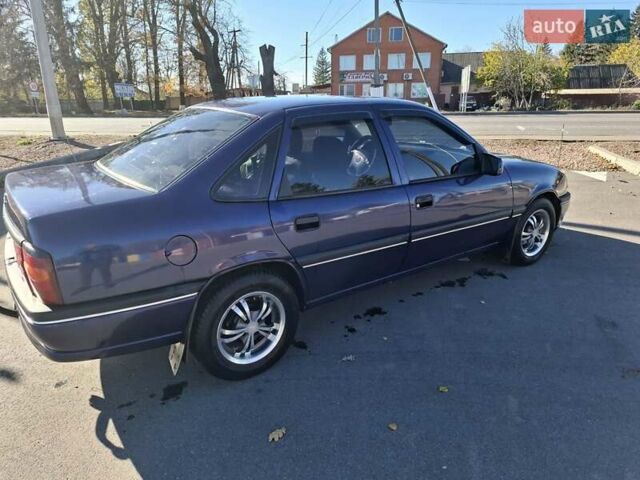 Фіолетовий Опель Вектра, об'ємом двигуна 1.6 л та пробігом 259 тис. км за 1650 $, фото 2 на Automoto.ua