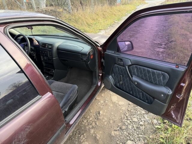 Фіолетовий Опель Вектра, об'ємом двигуна 1.8 л та пробігом 350 тис. км за 850 $, фото 6 на Automoto.ua