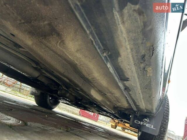 Фіолетовий Опель Вектра, об'ємом двигуна 1.7 л та пробігом 345 тис. км за 2200 $, фото 31 на Automoto.ua