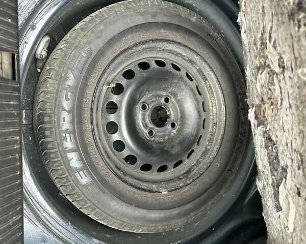 Фіолетовий Опель Вектра, об'ємом двигуна 1.7 л та пробігом 345 тис. км за 2200 $, фото 15 на Automoto.ua