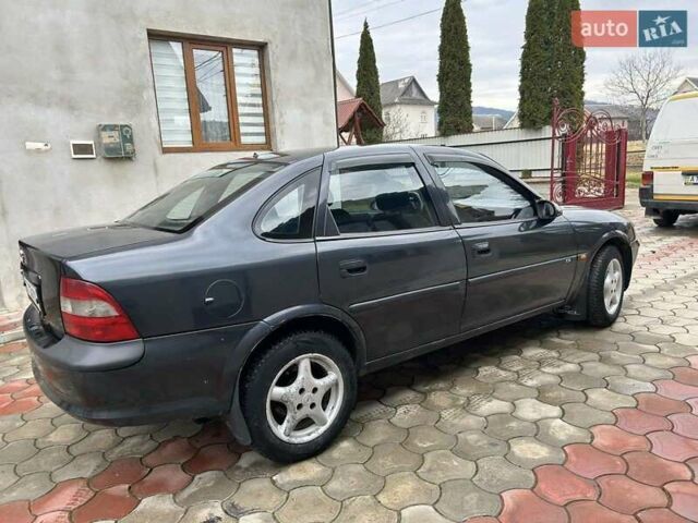 Фіолетовий Опель Вектра, об'ємом двигуна 1.7 л та пробігом 345 тис. км за 2200 $, фото 6 на Automoto.ua