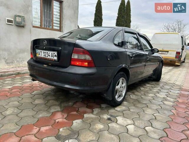 Фіолетовий Опель Вектра, об'ємом двигуна 1.7 л та пробігом 345 тис. км за 2200 $, фото 18 на Automoto.ua