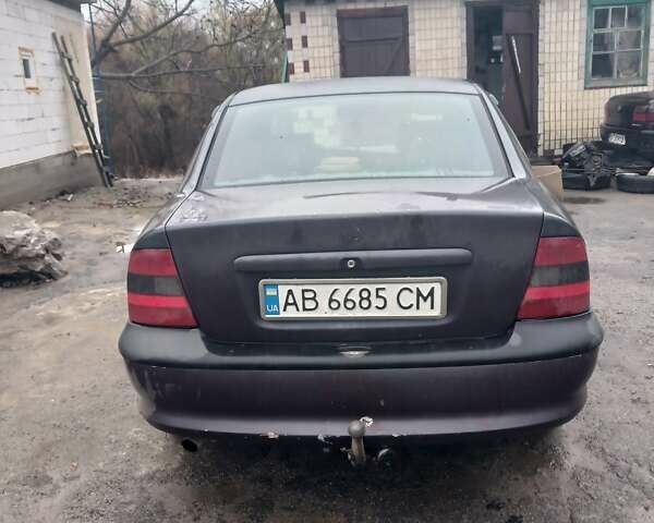 Фиолетовый Опель Вектра, объемом двигателя 1.79 л и пробегом 888 тыс. км за 1500 $, фото 4 на Automoto.ua