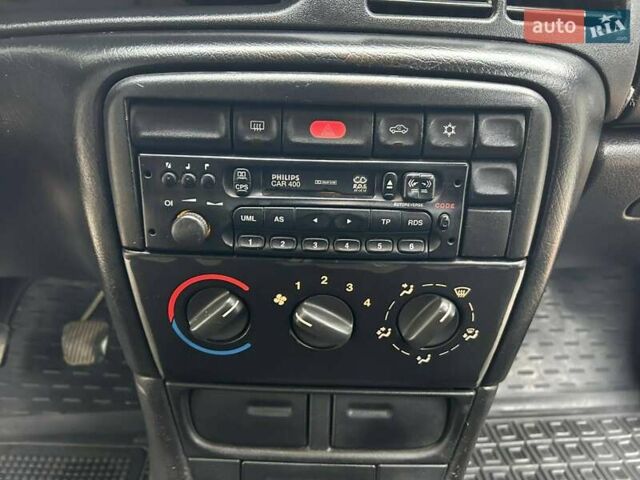 Фіолетовий Опель Вектра, об'ємом двигуна 1.7 л та пробігом 345 тис. км за 2200 $, фото 38 на Automoto.ua