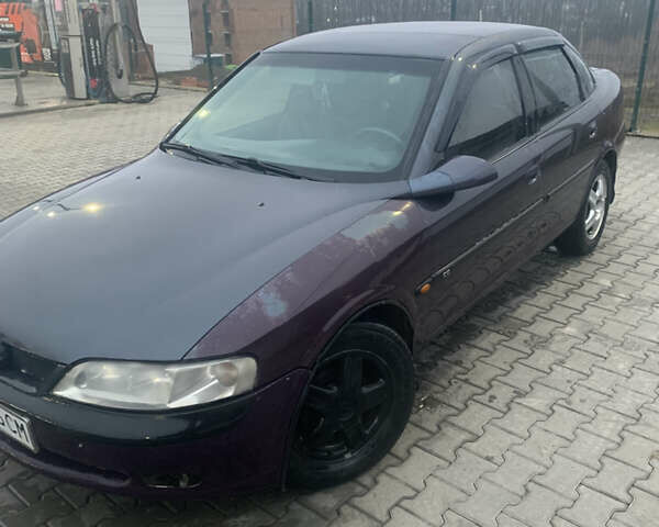 Фиолетовый Опель Вектра, объемом двигателя 1.79 л и пробегом 300 тыс. км за 1350 $, фото 4 на Automoto.ua