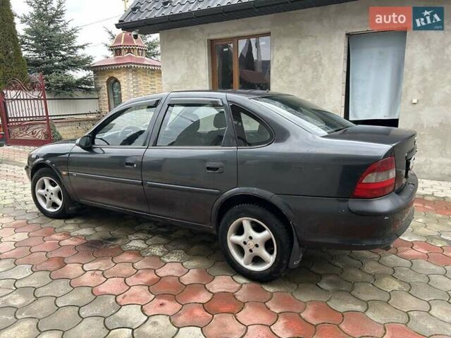 Фіолетовий Опель Вектра, об'ємом двигуна 1.7 л та пробігом 345 тис. км за 2200 $, фото 36 на Automoto.ua