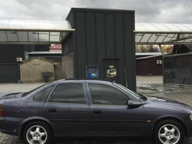 Опель Вектра 1996 в Шепетовке на Automoto.ua Фиолетовый Опель Вектра, объемом двигателя 1.6 л и пробегом 450 тыс. км за 1900 $, фото 5 на Automoto.ua