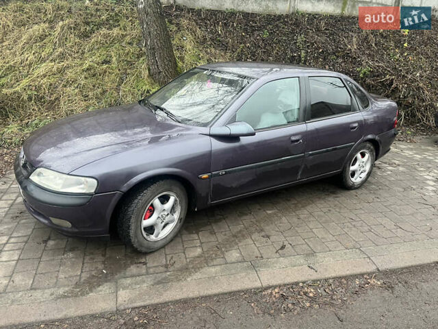 Фіолетовий Опель Вектра, об'ємом двигуна 1.8 л та пробігом 307 тис. км за 1900 $, фото 3 на Automoto.ua