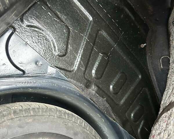 Фіолетовий Опель Вектра, об'ємом двигуна 1.7 л та пробігом 345 тис. км за 2200 $, фото 35 на Automoto.ua