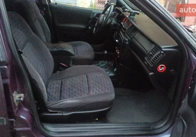 Фиолетовый Опель Вектра, объемом двигателя 1.6 л и пробегом 361 тыс. км за 2150 $, фото 24 на Automoto.ua