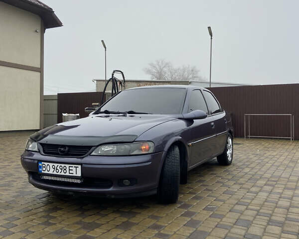 Фіолетовий Опель Вектра, об'ємом двигуна 1.8 л та пробігом 370 тис. км за 2900 $, фото 6 на Automoto.ua