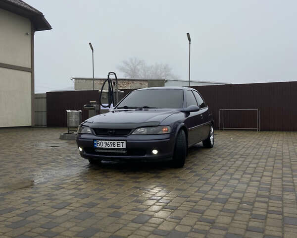 Фіолетовий Опель Вектра, об'ємом двигуна 1.8 л та пробігом 370 тис. км за 2900 $, фото 2 на Automoto.ua