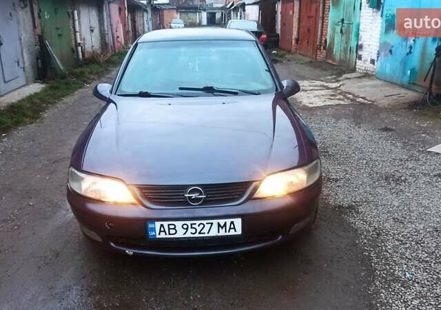 Фиолетовый Опель Вектра, объемом двигателя 1.6 л и пробегом 361 тыс. км за 2150 $, фото 1 на Automoto.ua