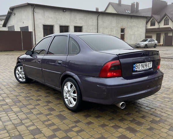 Фіолетовий Опель Вектра, об'ємом двигуна 1.8 л та пробігом 370 тис. км за 2900 $, фото 7 на Automoto.ua