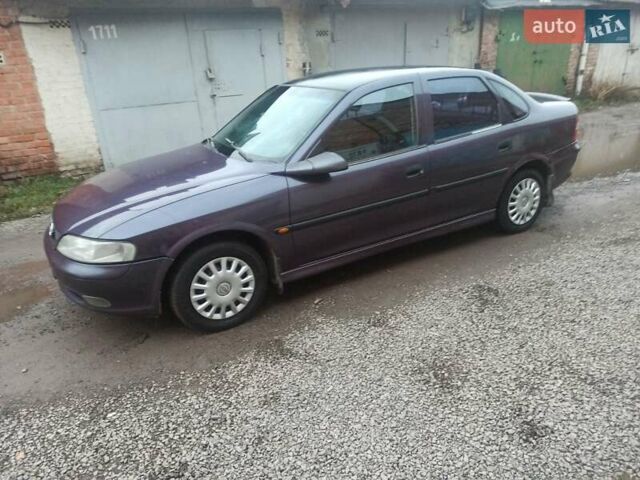 Фиолетовый Опель Вектра, объемом двигателя 1.6 л и пробегом 361 тыс. км за 2150 $, фото 11 на Automoto.ua