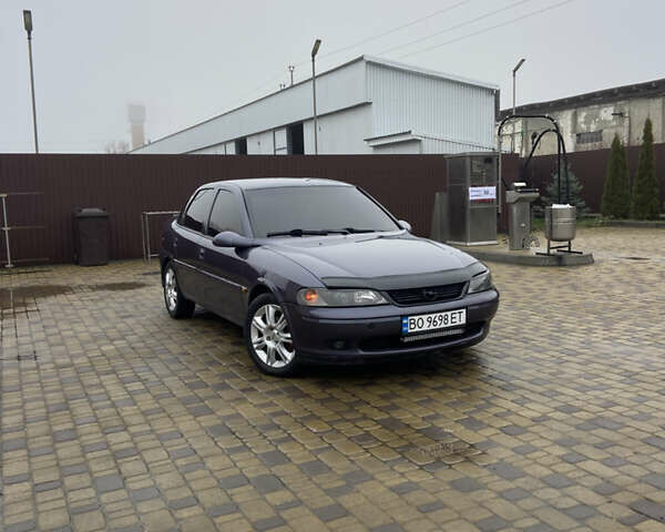 Фіолетовий Опель Вектра, об'ємом двигуна 1.8 л та пробігом 370 тис. км за 2900 $, фото 3 на Automoto.ua