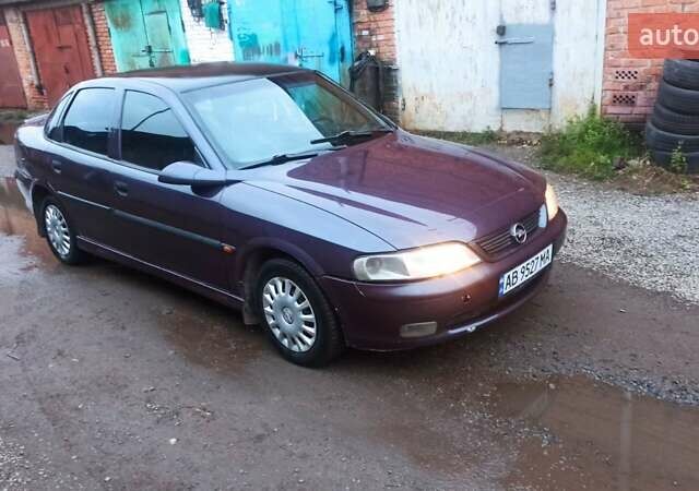 Фиолетовый Опель Вектра, объемом двигателя 1.6 л и пробегом 361 тыс. км за 2150 $, фото 2 на Automoto.ua
