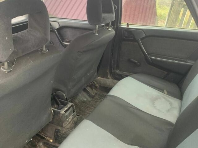 Фіолетовий Опель Вектра, об'ємом двигуна 1.6 л та пробігом 286 тис. км за 900 $, фото 7 на Automoto.ua