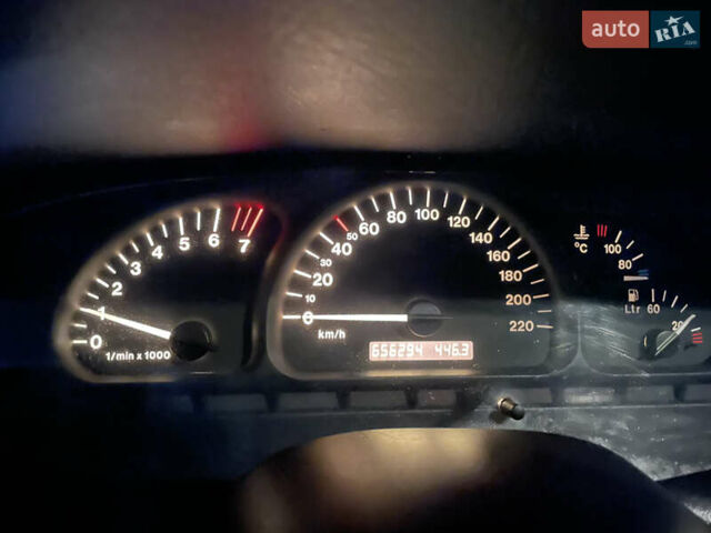 Фиолетовый Опель Вектра, объемом двигателя 1.6 л и пробегом 65 тыс. км за 2800 $, фото 17 на Automoto.ua