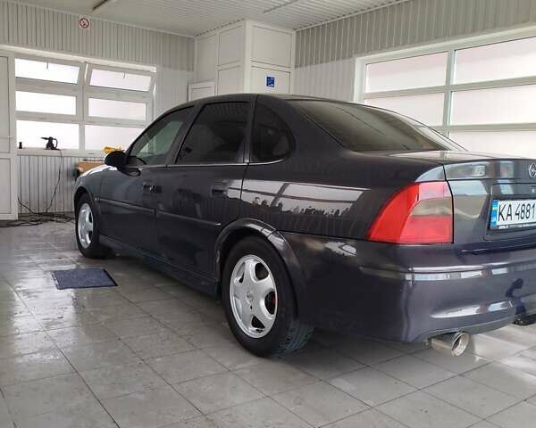 Фиолетовый Опель Вектра, объемом двигателя 2 л и пробегом 226 тыс. км за 2850 $, фото 13 на Automoto.ua