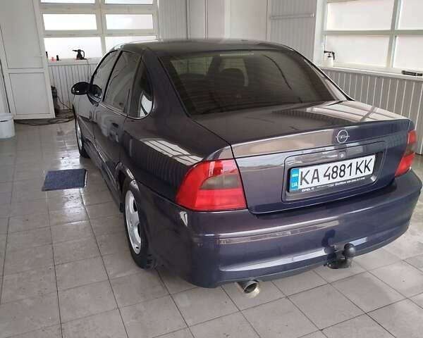 Фиолетовый Опель Вектра, объемом двигателя 2 л и пробегом 226 тыс. км за 2850 $, фото 14 на Automoto.ua