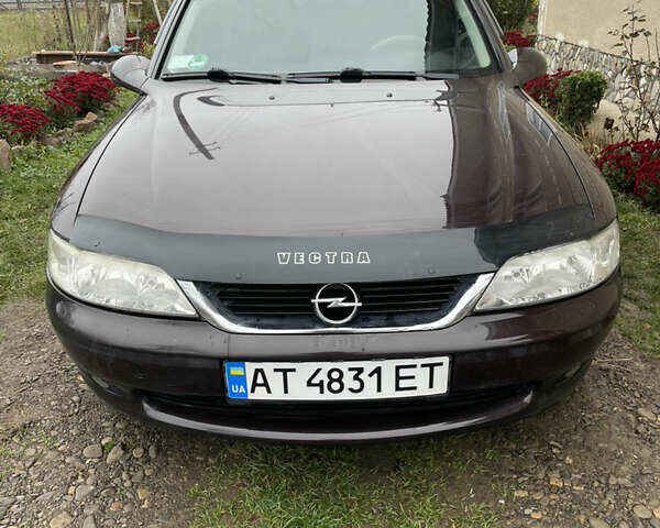 Фиолетовый Опель Вектра, объемом двигателя 1.6 л и пробегом 65 тыс. км за 2800 $, фото 24 на Automoto.ua