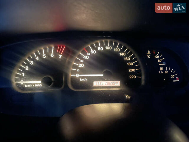 Фиолетовый Опель Вектра, объемом двигателя 1.6 л и пробегом 65 тыс. км за 2800 $, фото 16 на Automoto.ua