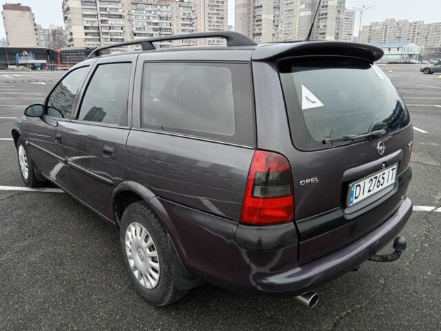 Фиолетовый Опель Вектра, объемом двигателя 2 л и пробегом 453 тыс. км за 2900 $, фото 4 на Automoto.ua