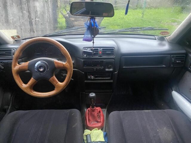 Опель Вектра 1990 в Львове на Automoto.ua Фиолетовый Опель Вектра, объемом двигателя 2 л и пробегом 190 тыс. км за 1000 $, фото 5 на Automoto.ua