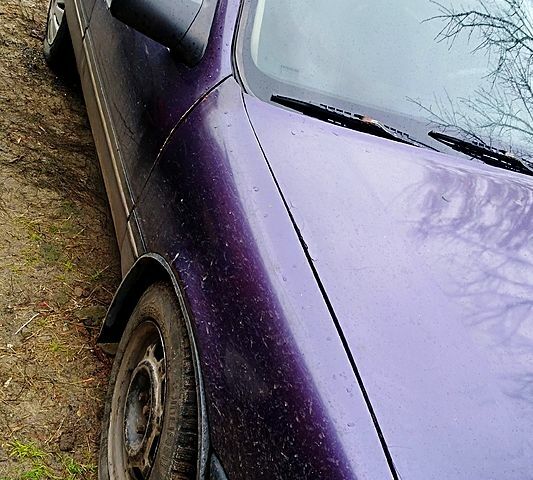 Фиолетовый Опель Вектра, объемом двигателя 1.8 л и пробегом 111 тыс. км за 1200 $, фото 5 на Automoto.ua