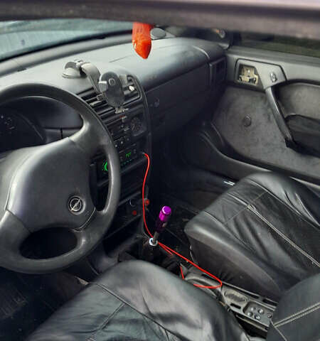 Фіолетовий Опель Вектра, об'ємом двигуна 2 л та пробігом 293 тис. км за 1450 $, фото 6 на Automoto.ua