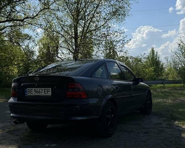 Фиолетовый Опель Вектра, объемом двигателя 1.6 л и пробегом 206 тыс. км за 2400 $, фото 3 на Automoto.ua