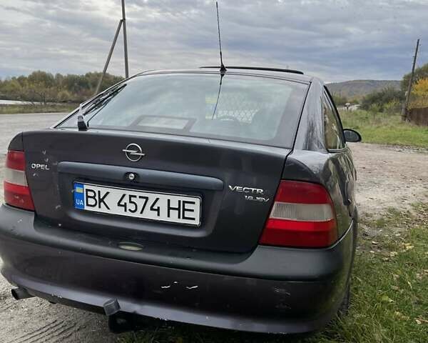 Фіолетовий Опель Вектра, об'ємом двигуна 1.6 л та пробігом 358 тис. км за 1600 $, фото 1 на Automoto.ua