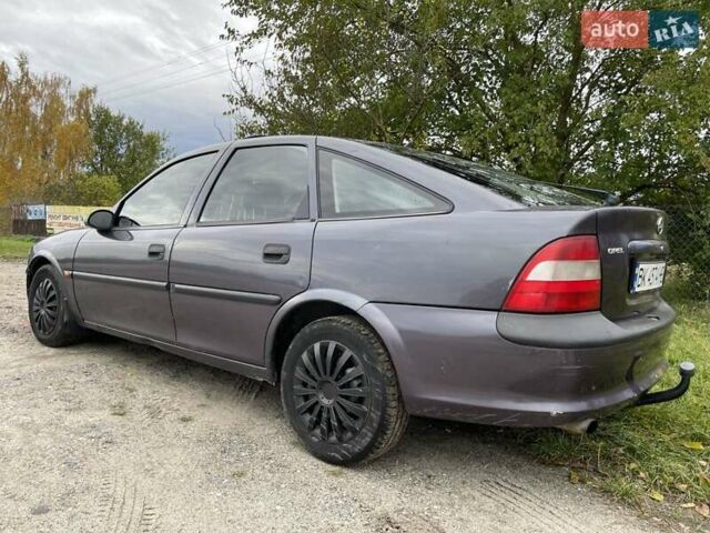 Фіолетовий Опель Вектра, об'ємом двигуна 1.6 л та пробігом 380 тис. км за 1500 $, фото 4 на Automoto.ua