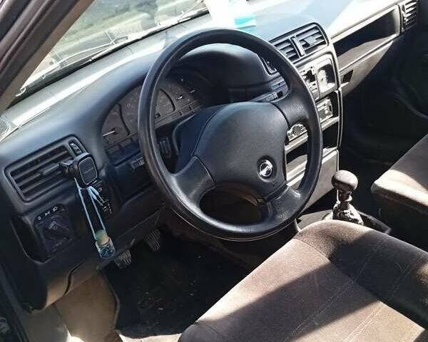 Опель Вектра 1991 в Львове на Automoto.ua Коричневый Опель Вектра, объемом двигателя 1.8 л и пробегом 280 тыс. км за 1450 $, фото 1 на Automoto.ua