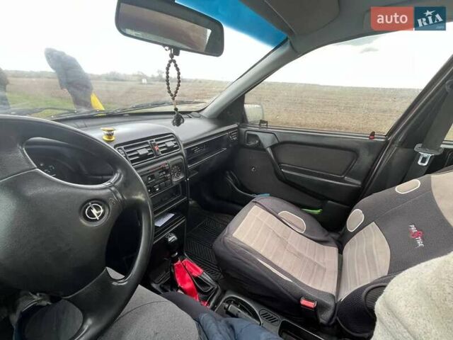 Коричневый Опель Вектра, объемом двигателя 1.6 л и пробегом 573 тыс. км за 1150 $, фото 2 на Automoto.ua