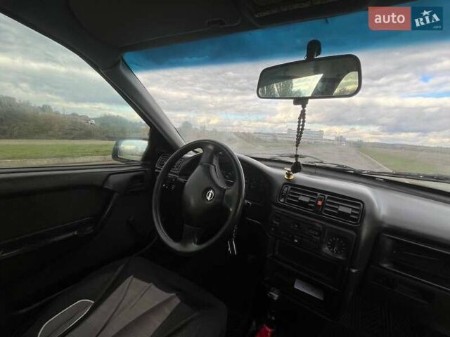 Коричневый Опель Вектра, объемом двигателя 1.6 л и пробегом 573 тыс. км за 1150 $, фото 3 на Automoto.ua