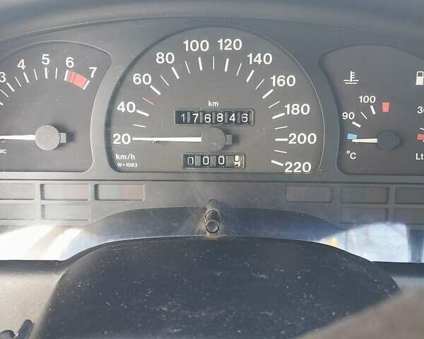 Коричневый Опель Вектра, объемом двигателя 2 л и пробегом 178 тыс. км за 2550 $, фото 2 на Automoto.ua