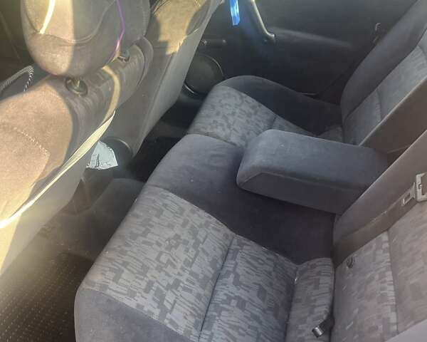 Коричневый Опель Вектра, объемом двигателя 1.8 л и пробегом 225 тыс. км за 1999 $, фото 8 на Automoto.ua