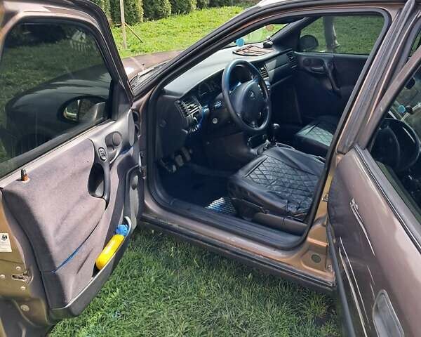 Коричневый Опель Вектра, объемом двигателя 1.8 л и пробегом 456 тыс. км за 2550 $, фото 15 на Automoto.ua