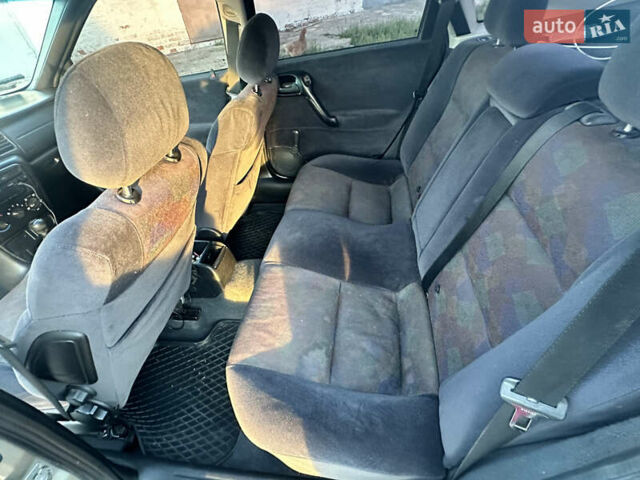 Коричневий Опель Вектра, об'ємом двигуна 1.8 л та пробігом 300 тис. км за 2200 $, фото 5 на Automoto.ua