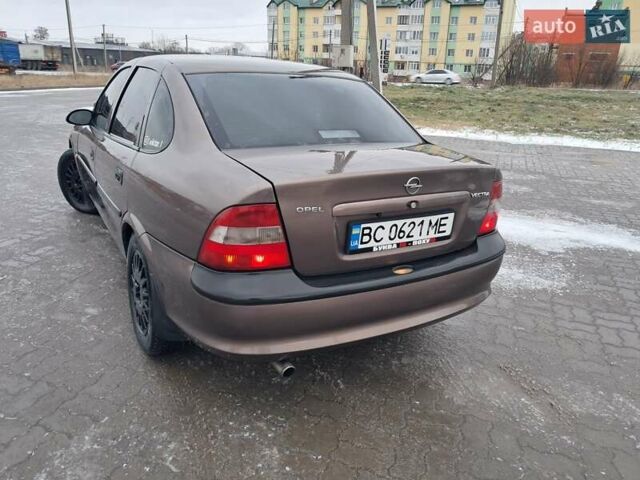 Коричневый Опель Вектра, объемом двигателя 1.8 л и пробегом 460 тыс. км за 2300 $, фото 8 на Automoto.ua