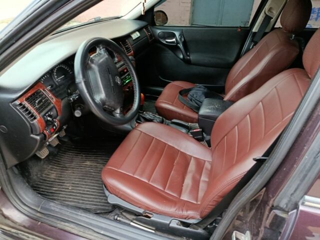 Опель Вектра 2000 в Переяславе-Хмельницком на Automoto.ua Коричневый Опель Вектра, объемом двигателя 1.6 л и пробегом 380 тыс. км за 2900 $, фото 6 на Automoto.ua