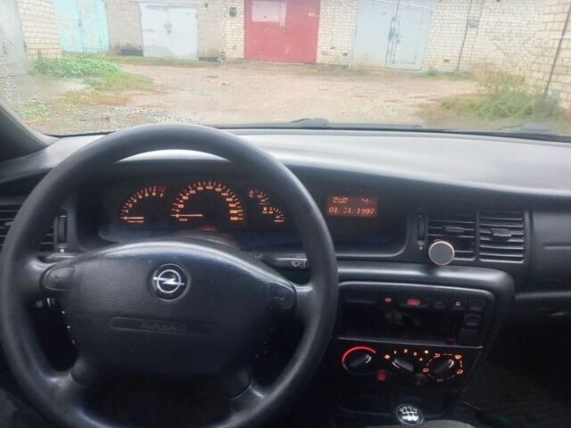 Коричневый Опель Вектра, объемом двигателя 1.8 л и пробегом 200 тыс. км за 1200 $, фото 5 на Automoto.ua