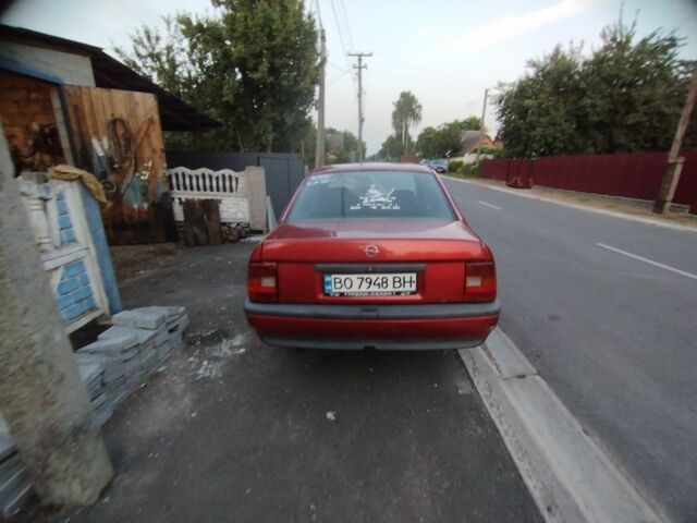 Червоний Опель Вектра, об'ємом двигуна 1.7 л та пробігом 250 тис. км за 1600 $, фото 2 на Automoto.ua
