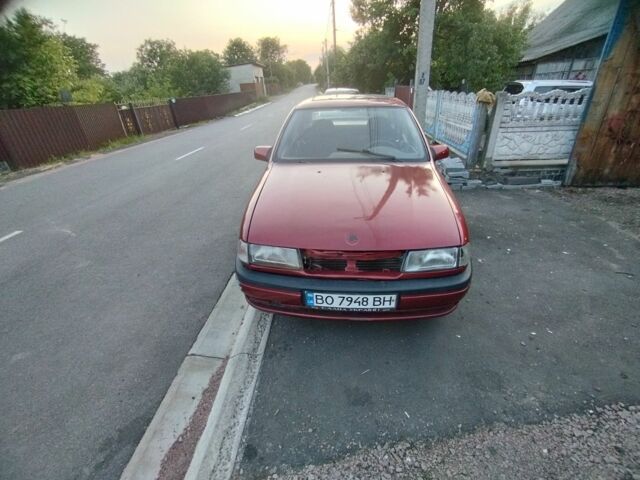Червоний Опель Вектра, об'ємом двигуна 1.7 л та пробігом 250 тис. км за 1600 $, фото 3 на Automoto.ua