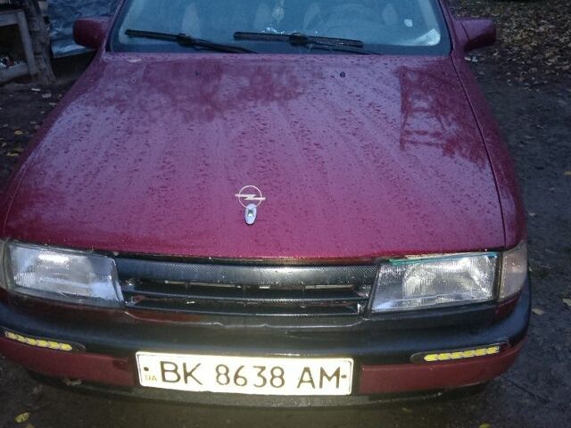 Опель Вектра 1990 в Сарнах на Automoto.ua Красный Опель Вектра, объемом двигателя 1.6 л и пробегом 200 тыс. км за 1250 $, фото 6 на Automoto.ua